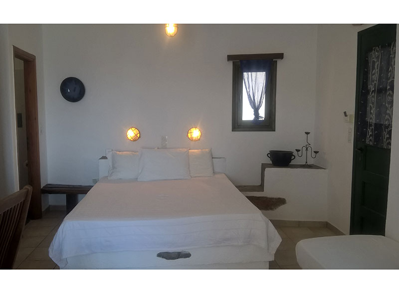 Rooms and studios Aperanto in Faros in Sifnos island