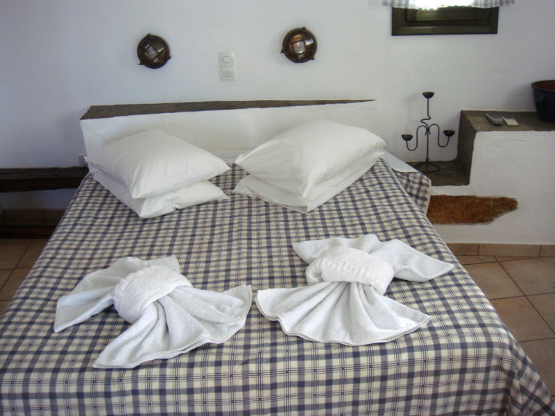 Rooms and studios Aperanto in Faros in Sifnos island