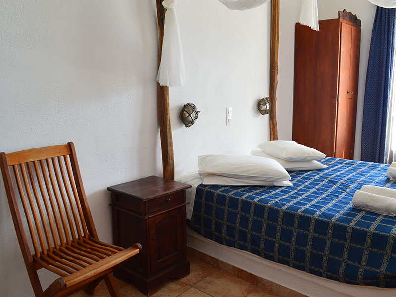 Rooms and studios Aperanto in Faros in Sifnos island