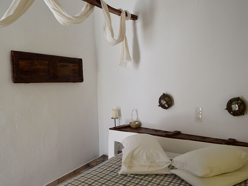 Rooms and studios Aperanto in Faros in Sifnos island